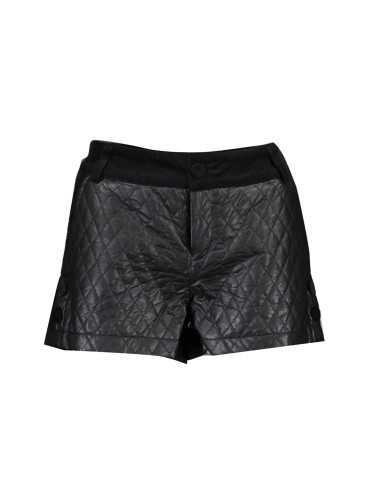 WASHING. BLACK WOMEN'S SHORT PANTS