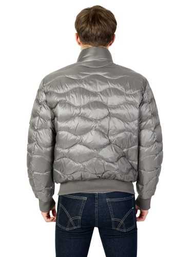 Blauer Jacket Man