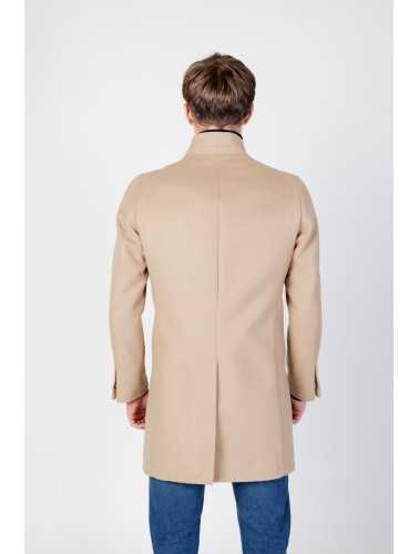 Mulish Coat Man