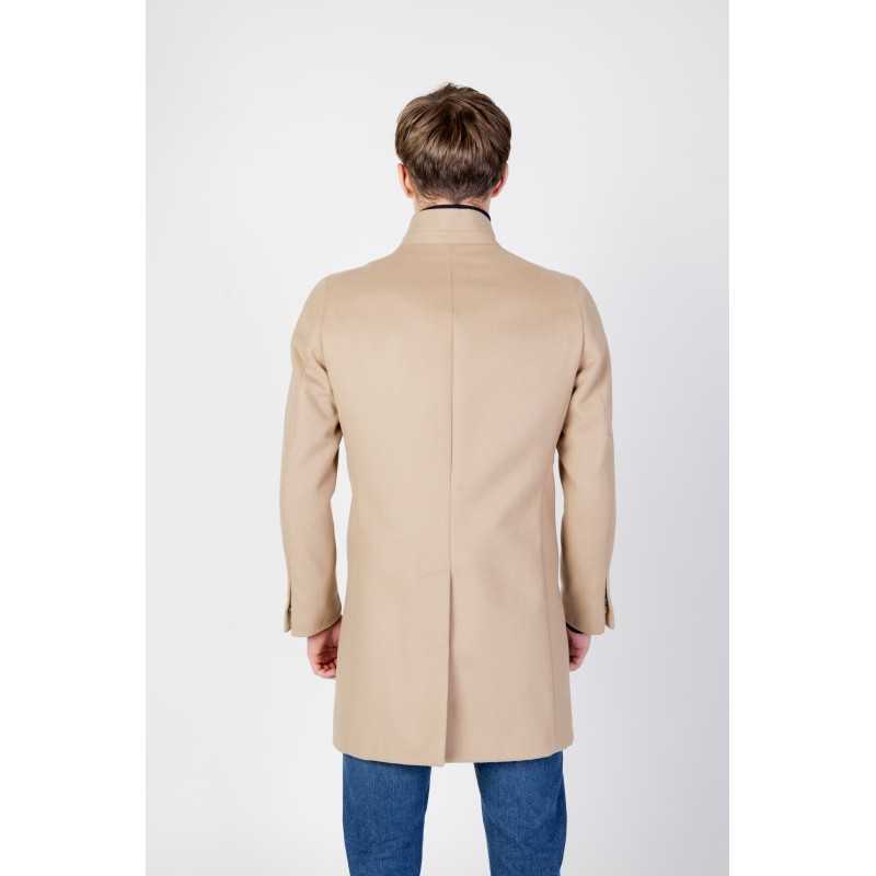 Mulish Coat Man