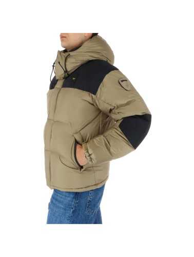 Blauer Jacket Man