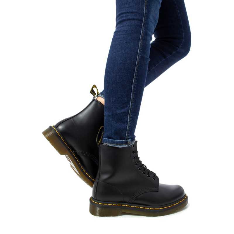 Dr. Martens Boots Woman