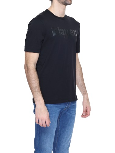 Blauer T-Shirt Man