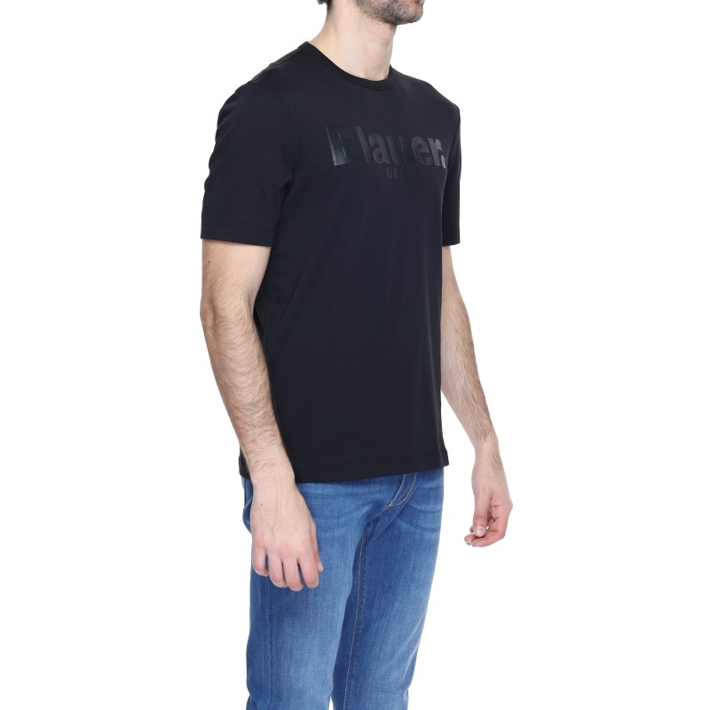 Blauer T-Shirt Man