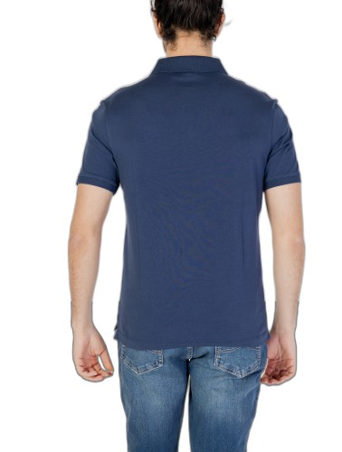 Blauer Polo Man