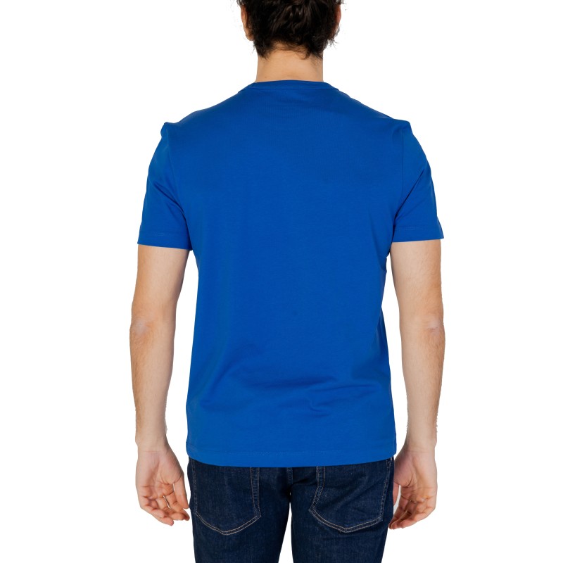 Blauer T-Shirt Man