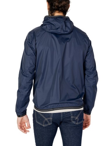 Blauer Jacket Man