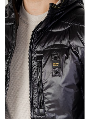 Blauer Jacket Man