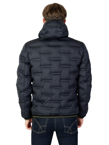 Blauer Jacket Man