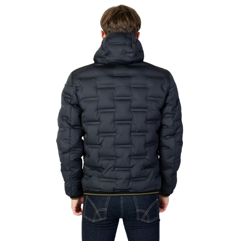 Blauer Jacket Man