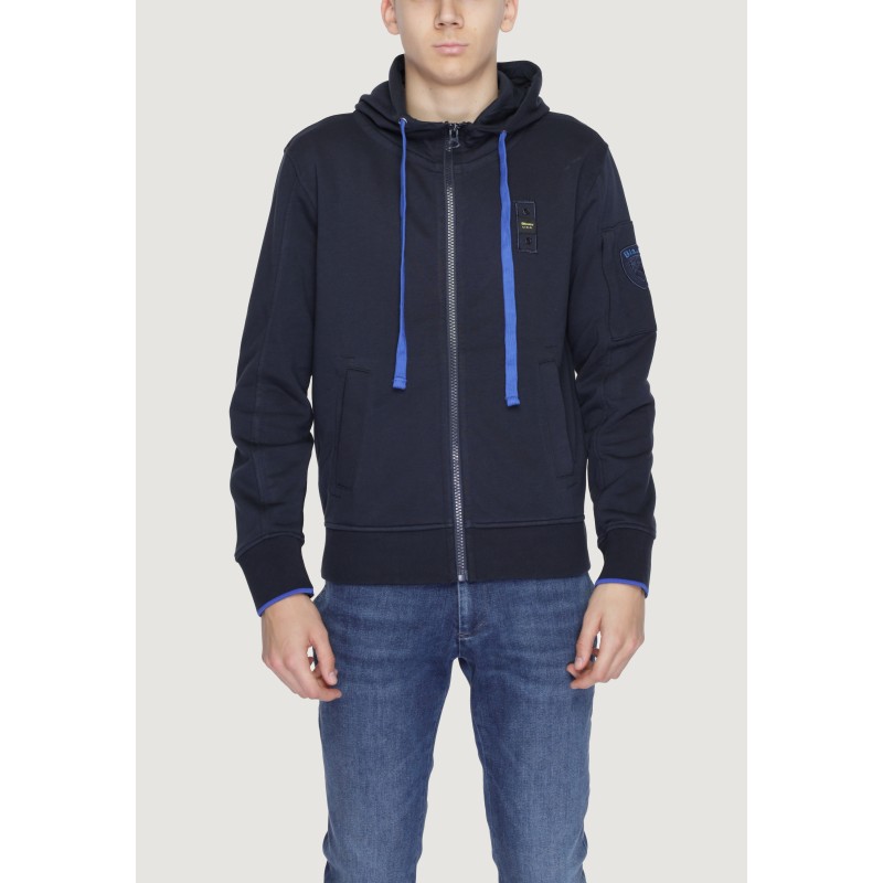 Blauer Sweater Man